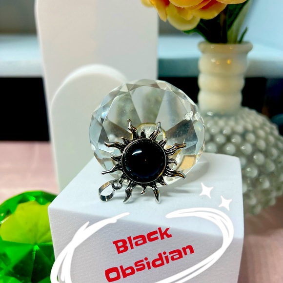 5 pc Random Healing Stone Pendant Semi Precious Stones Sun shape - Picture 10 of 12